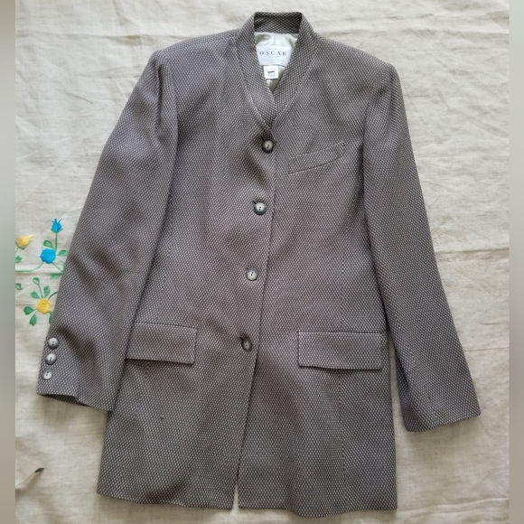 Oscar de la Renta Jackets & Blazers - Pre-owned vintage OSCAR fashionable blazer dobby-weave jacket, Size 8.